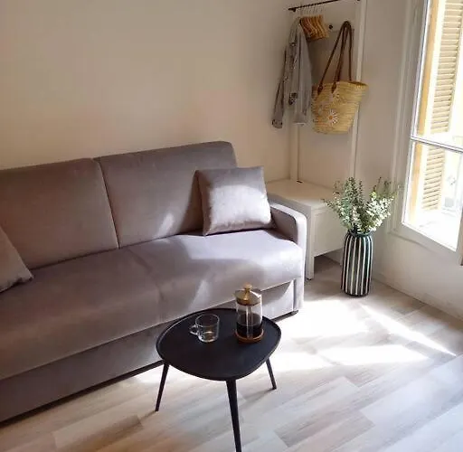 Très Joli à 150 M De La Apartamento Nice
